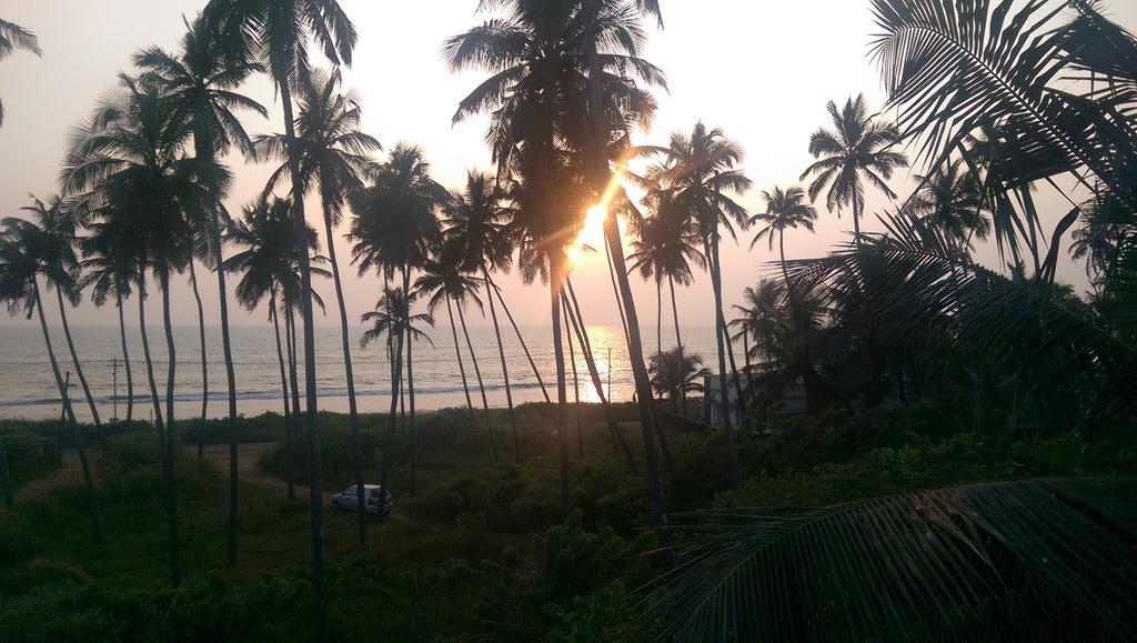 Sun N Tan Beach Home Stay Kannur Exterior photo